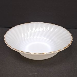 Vintage ANCHOR HOCKING milk glass gold rimmed bowl